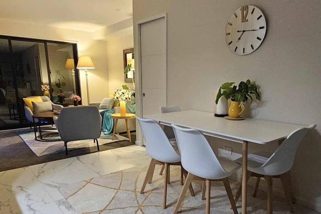 2-Bedroom Ensuite, Close To City, Comfortable, Accessible With Own Parking 基督城 外观 照片