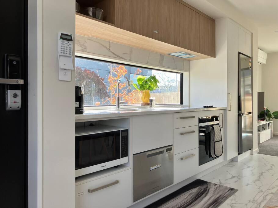 2-Bedroom Ensuite, Close To City, Comfortable, Accessible With Own Parking 基督城 外观 照片