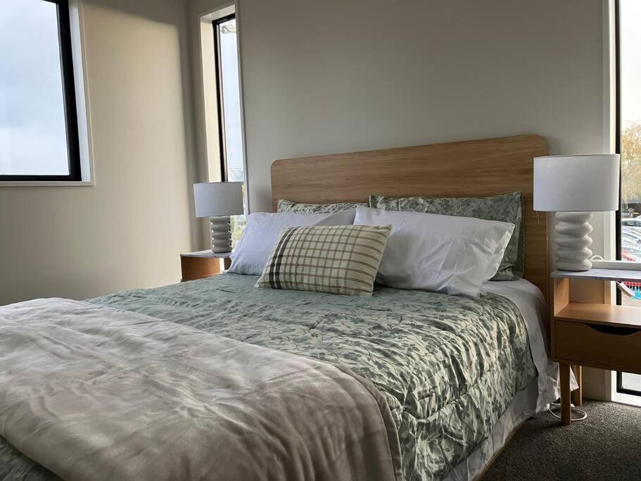 2-Bedroom Ensuite, Close To City, Comfortable, Accessible With Own Parking 基督城 外观 照片